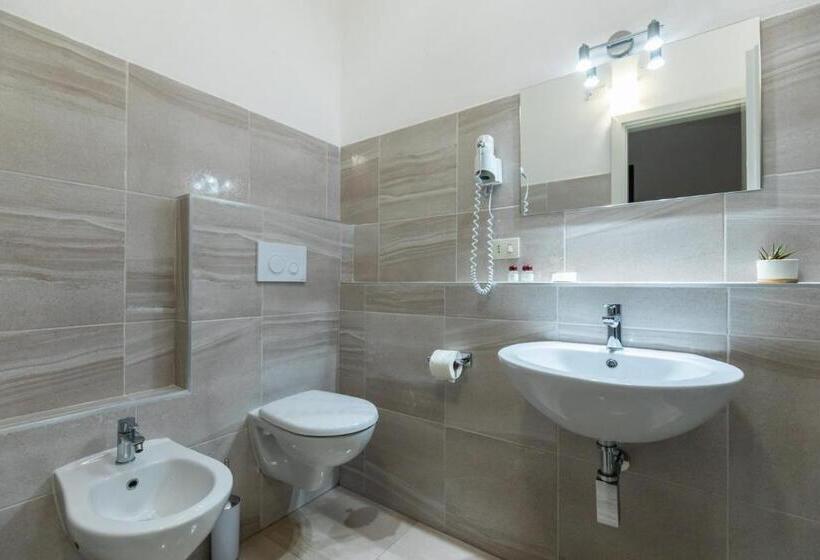 スタンダードルーム, La Meridiana