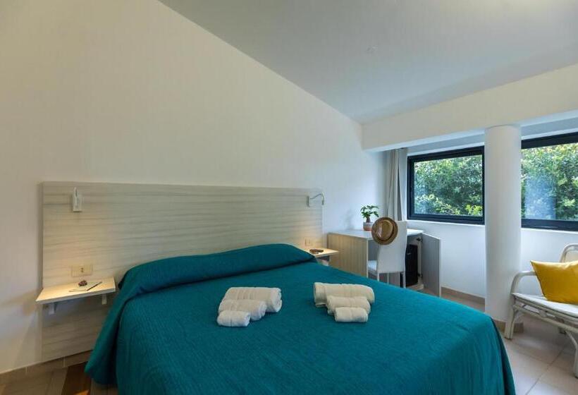 标准间, La Meridiana