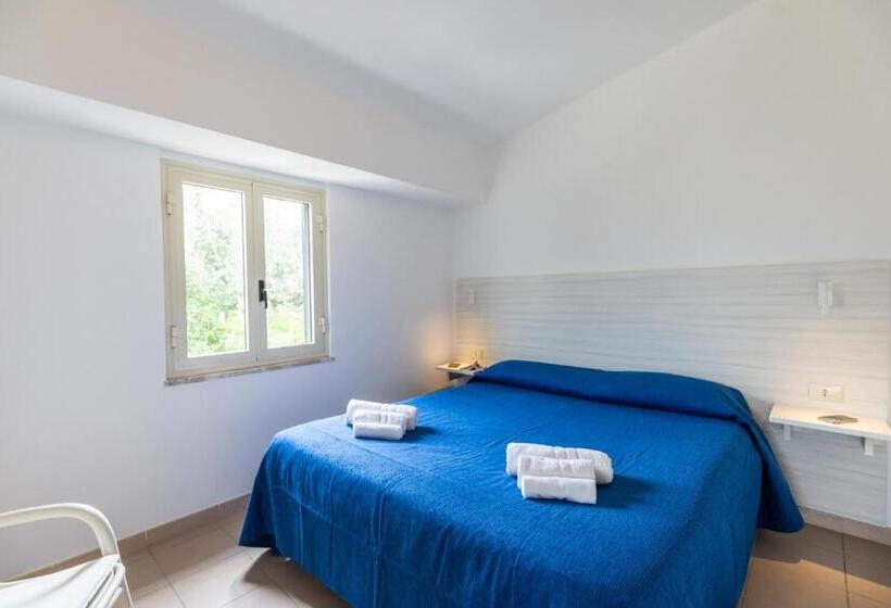 バルコニー付きスタンダードルーム, La Meridiana