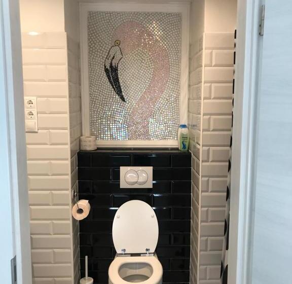 اتاق لوکس, Balance Green Door 7