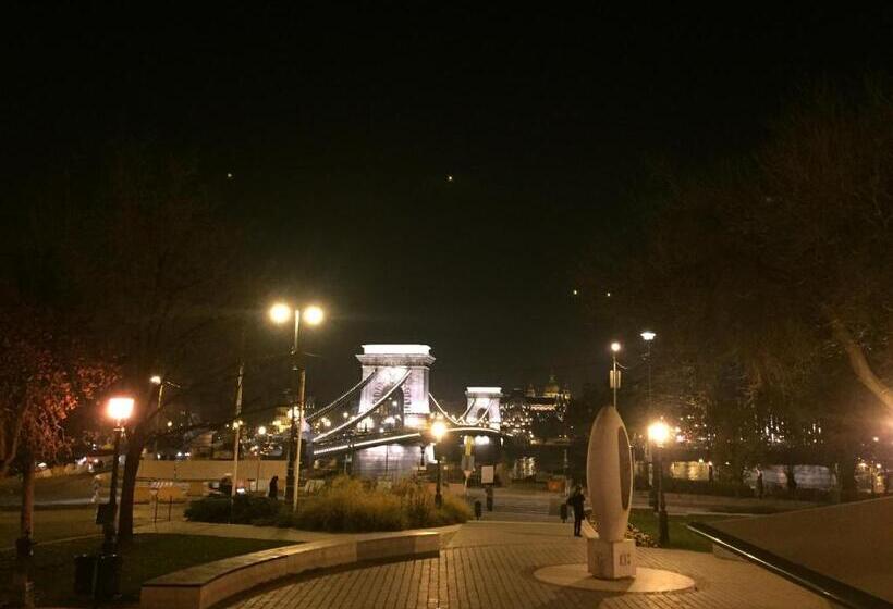 スタンダードルーム, Balance Green Door 7