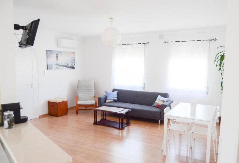 Апартаменты 2 Спальни, Bjb   Alojamentos