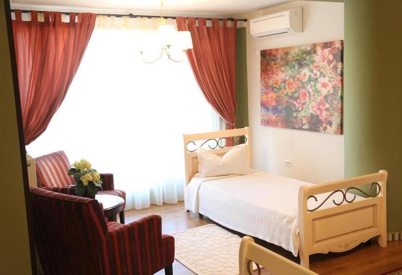 Triple Room Sea View, Boutique Vila White Duchess