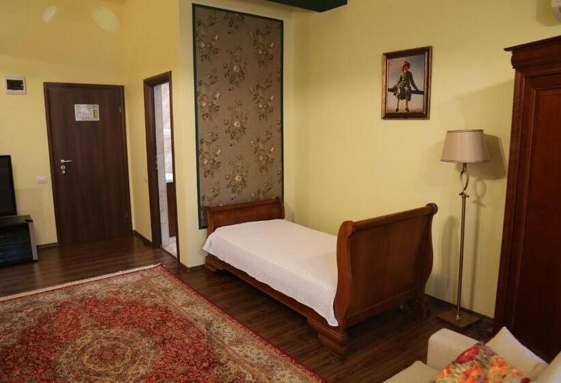 家庭间, Boutique Vila White Duchess