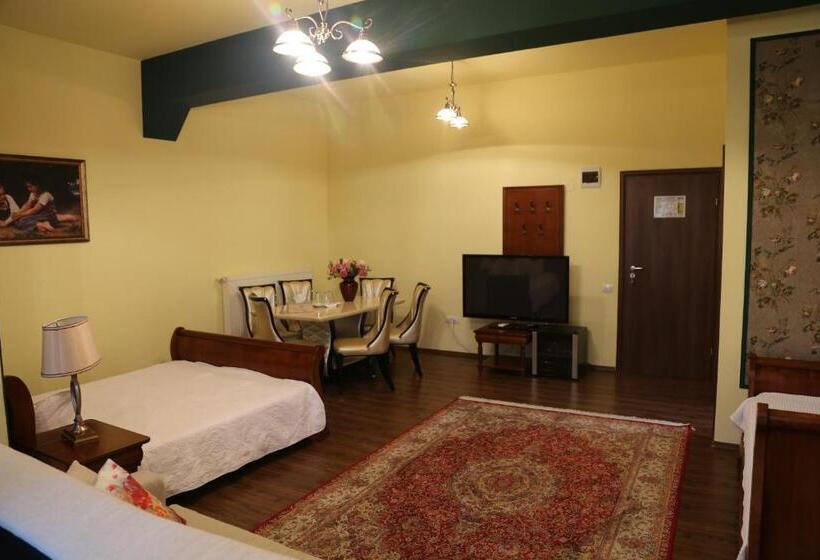 家庭间, Boutique Vila White Duchess