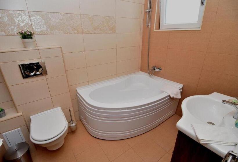 基本间, Boutique Vila White Duchess