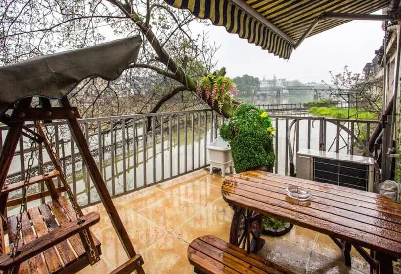 Perhehuone, Wuzhen Helan Bridge Inn