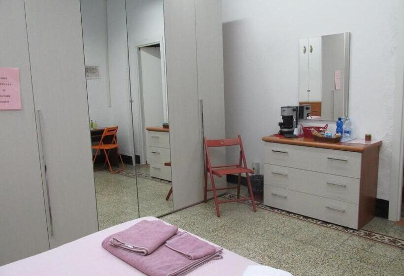 اتاق لوکس, Guest House Erika