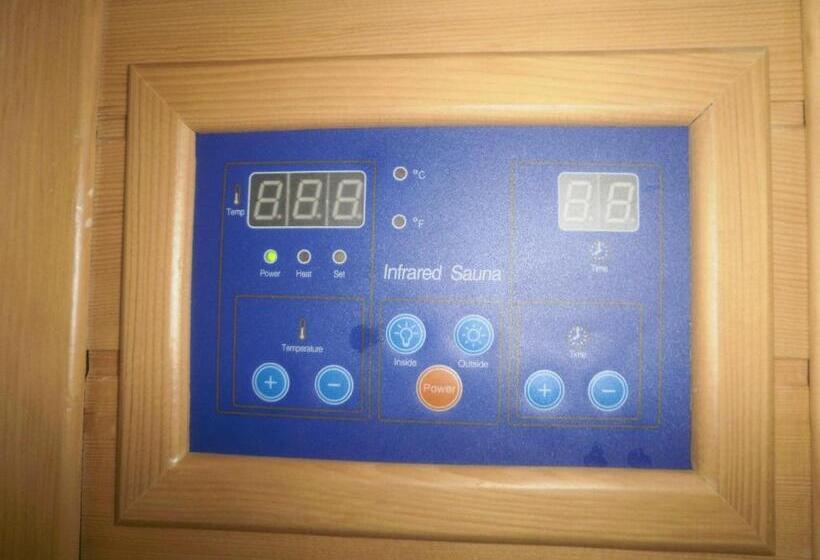 اتاق استاندارد چهار تخته, Guest House Erika