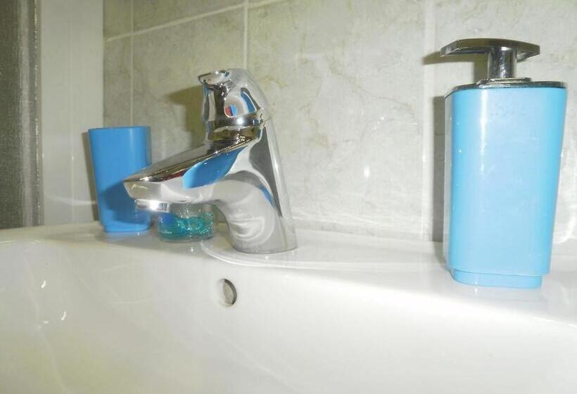 اتاق استاندارد چهار تخته, Guest House Erika