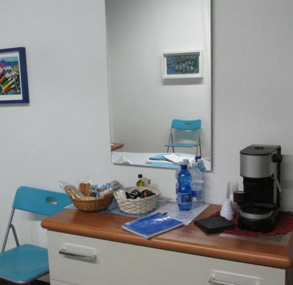 اتاق استاندارد چهار تخته, Guest House Erika