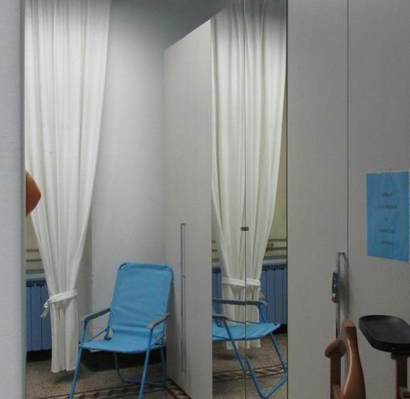 غرفة قياسية رباعية, Guest House Erika