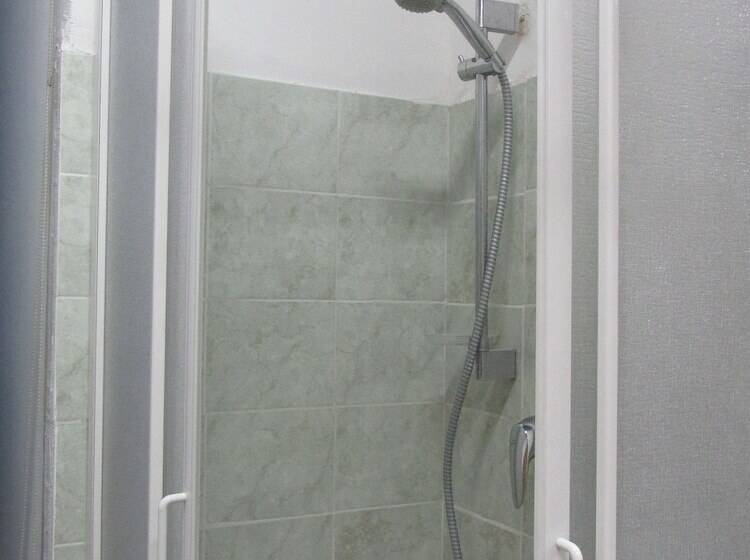 اتاق استاندارد چهار تخته, Guest House Erika