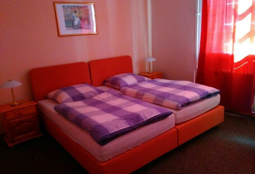 Номер Deluxe, Domäne Paterhof