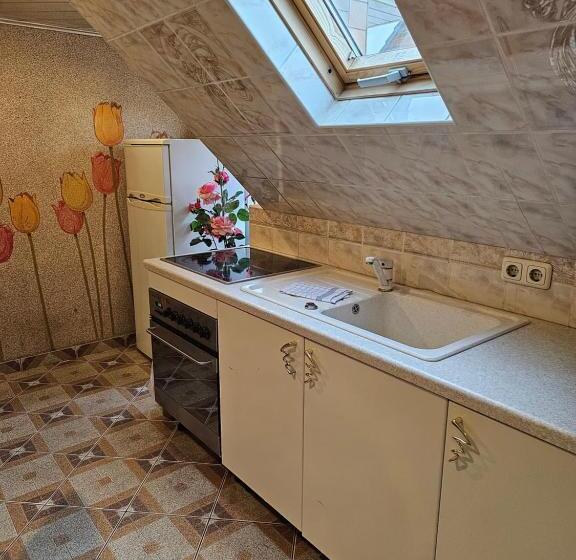 ファミリールーム, Tenne