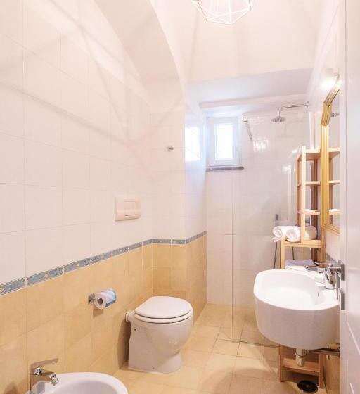 آپارتمان 1 خوابه با چشمانداز دریا, La Rosa Dei Venti