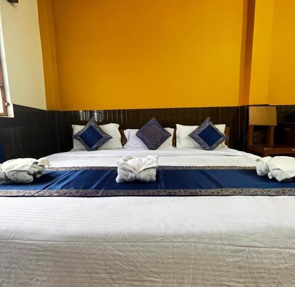 جناح عائلي, Family Guest House