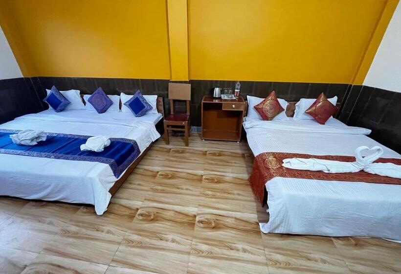سوییت خانوادگی, Family Guest House