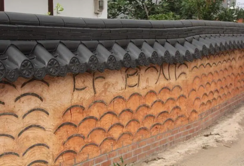 سوییت خانوادگی, Dasomchae Hanok Stay
