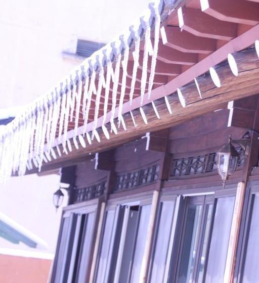 جناح عائلي, Dasomchae Hanok Stay