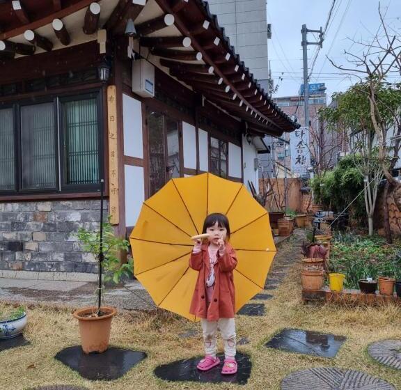 デラックスファミリールーム, Dasomchae Hanok Stay