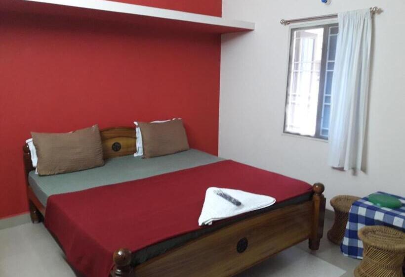 Стандартный Номер Кровать Кинг, Squirrel Nest Guest House