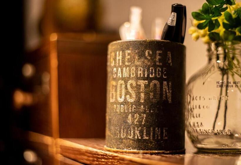 חדר משפחתי דלוקס, Lifehouse Ippo