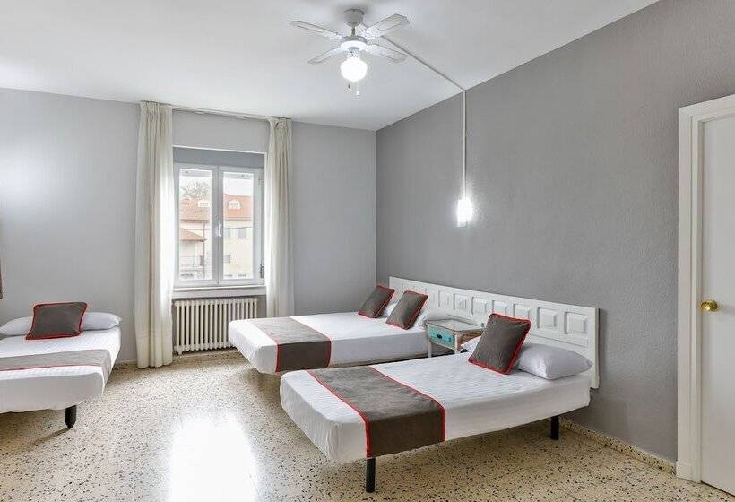 غرفة عائلية, Hospedería Restaurante Pilar Villacastín