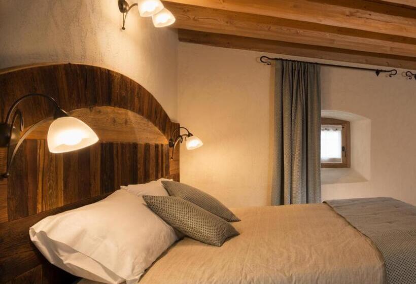 اتاق سوپریور با وان آب گرم, Chambres D'hôtes La Moraine Enchantée