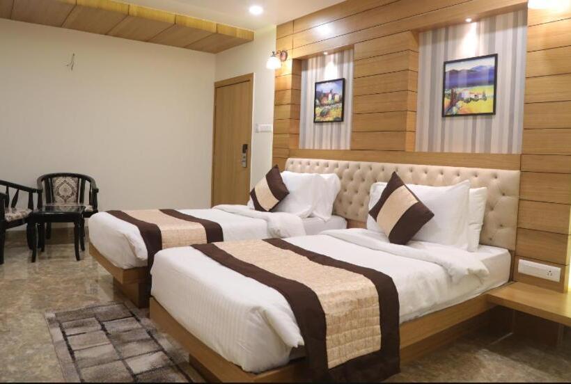 Номер Стандарт, Aditya Residency