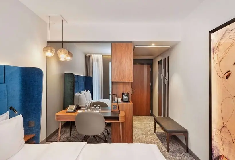 Quarto Comfort, Hyperion Hotel München
