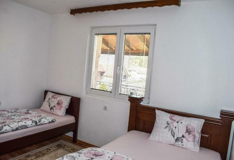 1 Bedroom Apartment Lake View, Ema Guest House