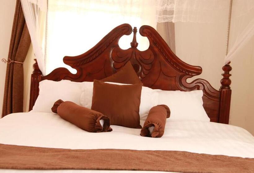 اتاق استاندارد با بالکن, Riverside Resort Hotel Kabale