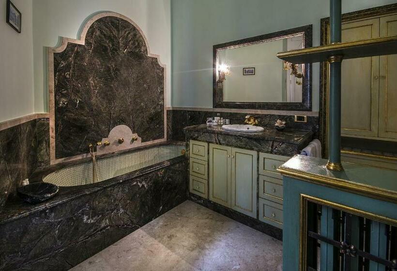 سوئیت با تخت بزرگ, Villa Durante