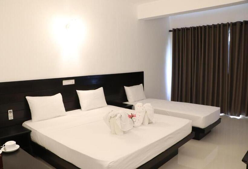 اتاق سه نفره دلوکس با چشم‌انداز دریا, Tangalle Rest House