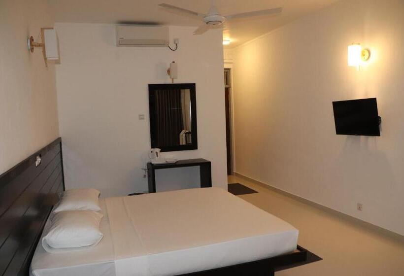 اتاق خانوادگی با چشم‌انداز دریا, Tangalle Rest House