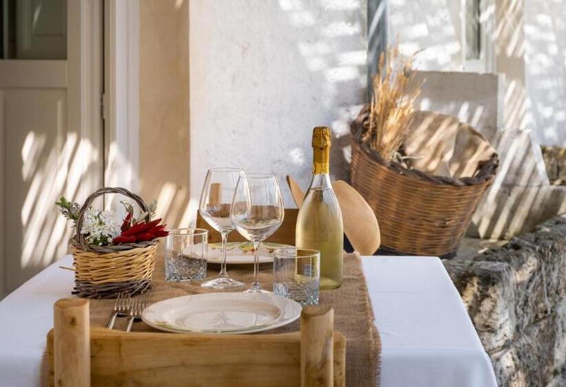 סטודיו משפחתי, Masseria Rauccio