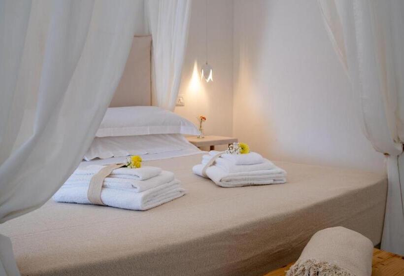Семейное Студио, Masseria Rauccio
