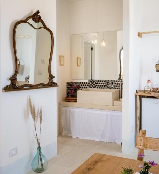 מיטת קינג בסוויטה, Masseria Rauccio