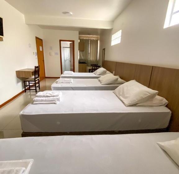 이코노이 4인룸, Chave De Ouro