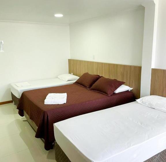 이코노이 4인룸, Chave De Ouro