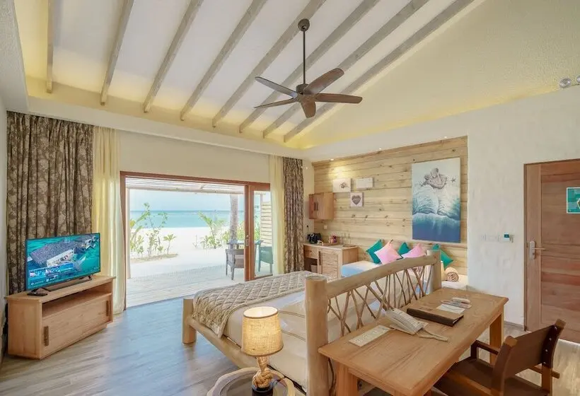 Sea View Suite with Pool, You & Me Maldives - Adults Only