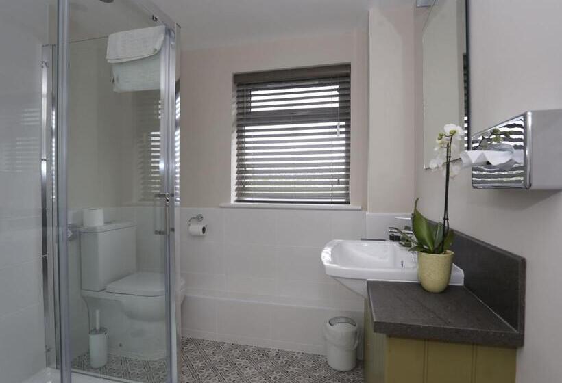 キングサイズベッドのデラックスルーム, The Cliffe At Dinham