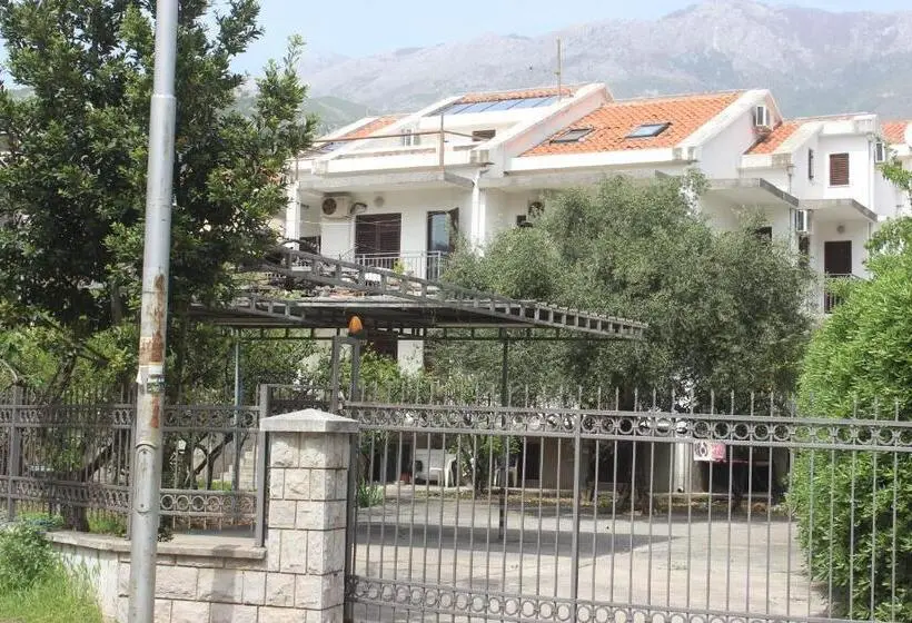 استودیو استاندارد با تراس, Nir Apartments Budva