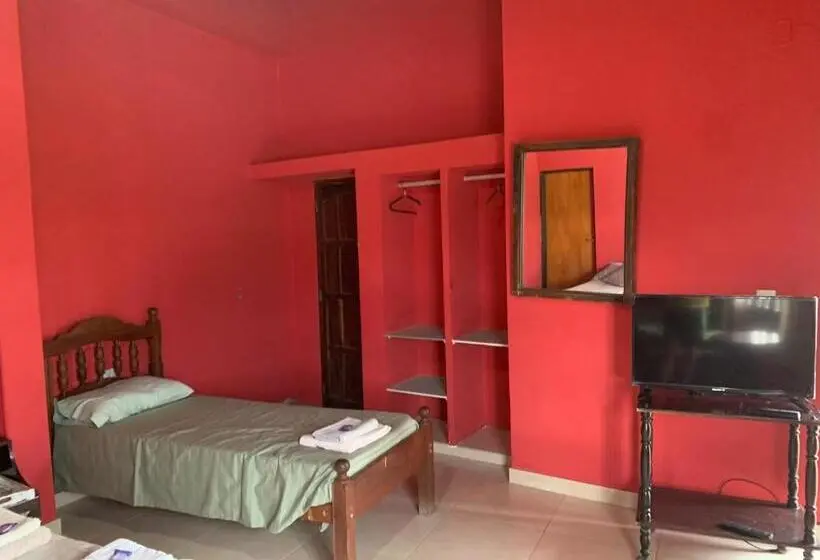 Perhehuone, Hostal Casa De Piedra