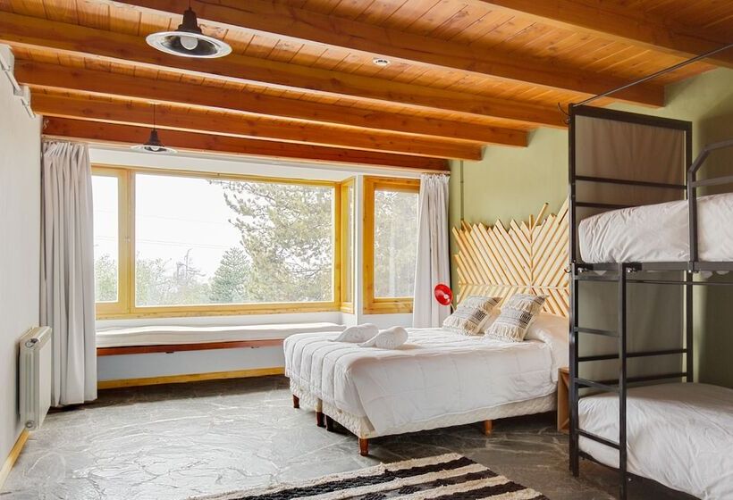 اتاق خانوادگی, Socialtel Bariloche   Formerly Selina Bariloche