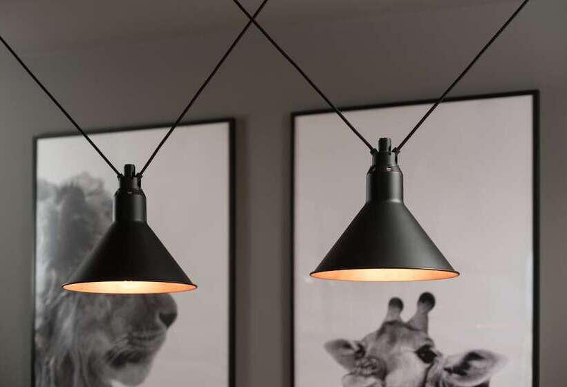 إستوديو سوبيريور, Hiding Space   Trim Street Apartments