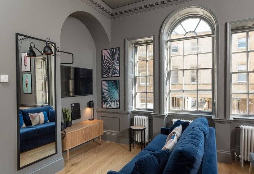 إستوديو سوبيريور, Hiding Space   Trim Street Apartments