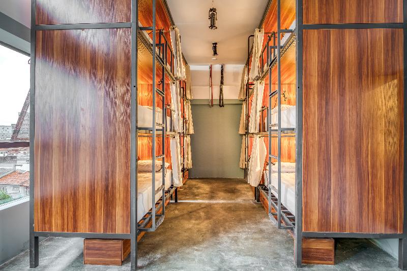 سرير فى غرفة مشتركه, Selina Madalena Sao Paulo