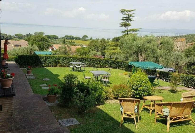 Suite with lake view, Casale Sul Lago Trasimeno